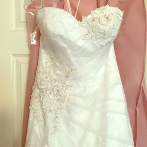 Stunning Wedding Dress. Size 6